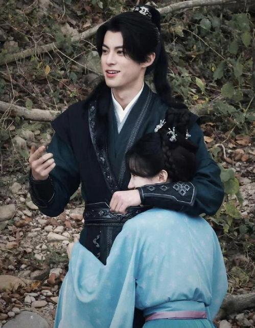 田曦薇恋情爆料最新,神秘男友身份引热议，甜蜜互动曝光！  第3张